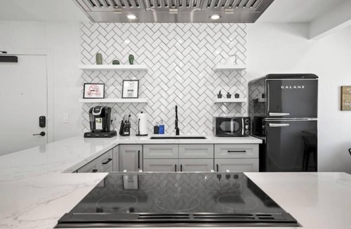 Pasadena Apartment | Spacious Apt w/2BR - City Center
