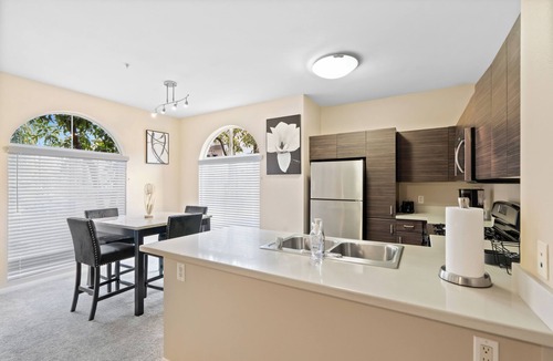 Garden Grove Apartment | Spacious & Beautiful 2BD/2BA ! 5MINS to Disney! The Outlets! Angel Stadium! etc.