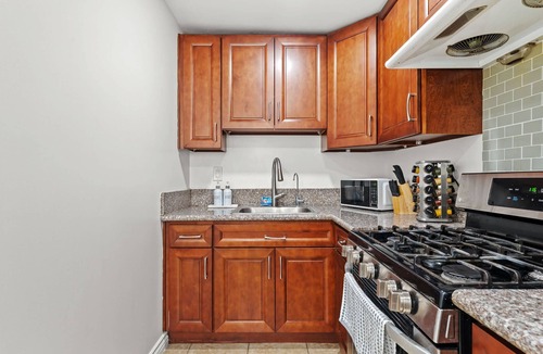 Westmont House | Spacious Bright Home Fully Equipped