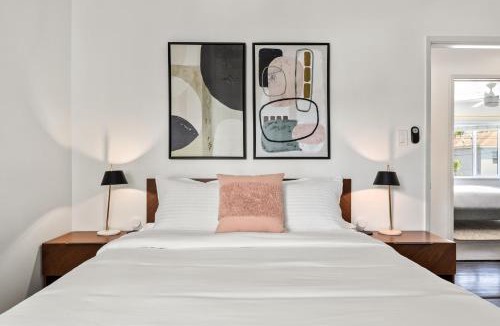 Alamitos Beach Apartment | Spacious Coastal Apartment in a Colorful Community - NRP22-00590