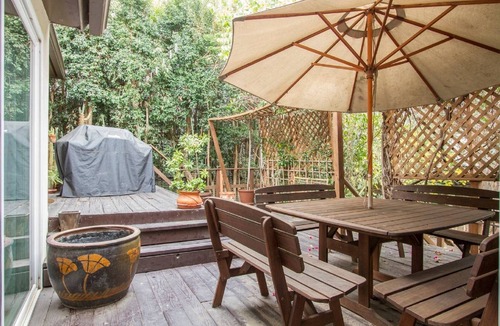 Pacific Palisades House | Spacious, Comfortable, Casual Endless Summer - Beach, Dining, Hiking, Hot Spots