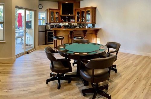 Rosedale House | Spacious Custom 4 BR King Beds with Swimming Pool, Outdoor Kitchen and Fire Pits