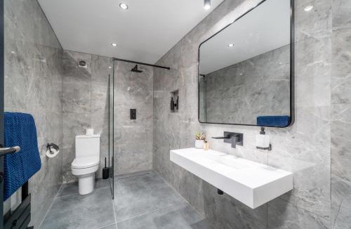 East Walworth Apartment | Spacious Executive 1-Bed near Elephant & Castle