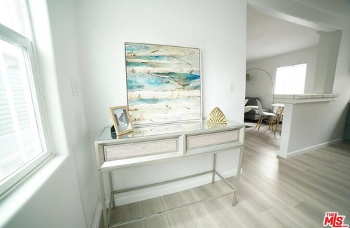 West Hollywood House | Spacious Family Home in LA - 3BR