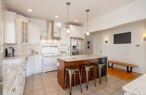 Mission Hills House | Spacious Home with view of Downtown and the Beach