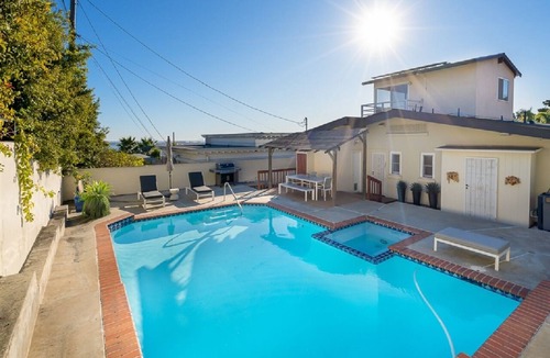 Mission Hills House | Spacious Home with view of Downtown and the Beach