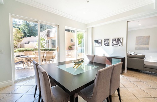 Studio City House | Spacious Mediterranean 5-bedroom house with AC, WiFi in marvelous Los Angeles