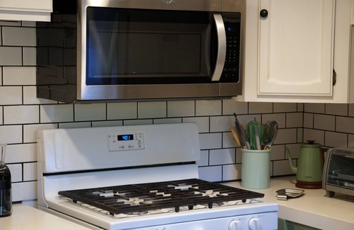 Los Feliz Apartment | Spacious, Modern Comfort at Griffith Park