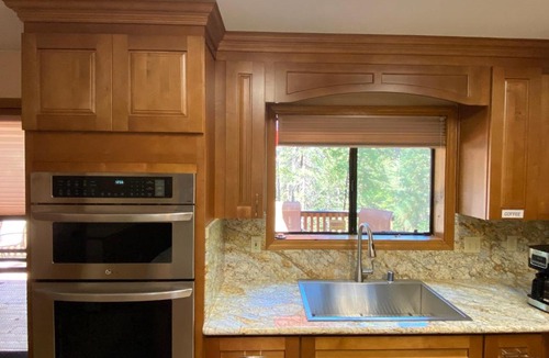 Altaville House | Spacious Mountain House - hot tub, movie, game room, wifi, wfh setup