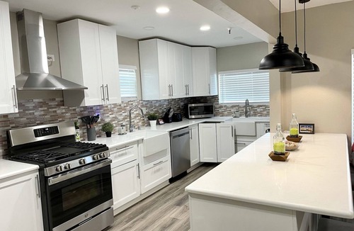 Corridor House | Spacious North Park Renovated 8Br 6Ba