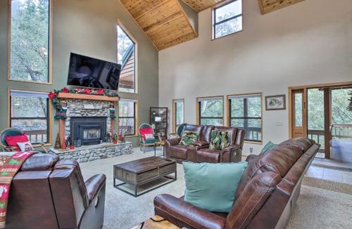 Pine Mountain Club House | Spacious Pine Mountain Club Cabin with Fire Pit