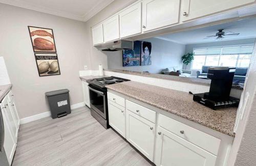 Northwest Torrance Apartment | Spacious South Bay Condo