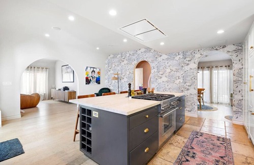 Los Angeles House | Spanish Bungalow in Trendy Los Feliz For Families