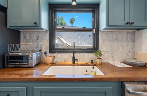Eagle Rock House | Spanish Style Highland Park Home + Free Parking