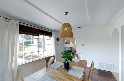 North Long Beach House | Spanish-Style Northside Gem | 2 Dog-Friendly Yards & Alfresco Dining