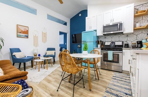 San Onofre Apartment | Sparkling Clean, Stylish 1-bdrm w/parking - 5 min to hiking & beach!