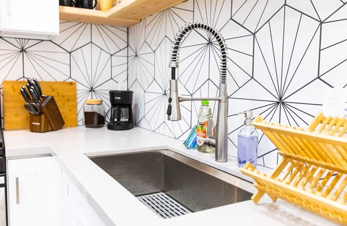 San Onofre Apartment | Sparkling Clean, Stylish 1-bdrm w/parking - 5 min to hiking & beach!