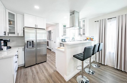 South San Gabriel House | Sparkling Pool! 5 Bedroom 3 Bath Plus Game Room