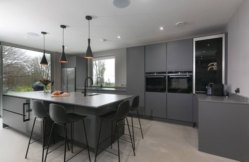 Carbis Bay House | SPARROWS NEST, pet friendly, luxury holiday cottage in St Ives