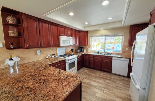 Palm Desert House | Spectacular Getaway for Golfers and Sun Lovers - Premiere Property