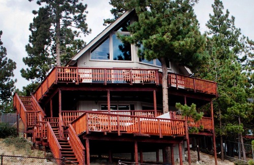 Boulder Bay Cabin | Spectacular Lakefront With Hot Tub And Dock At A Spectacular Price!