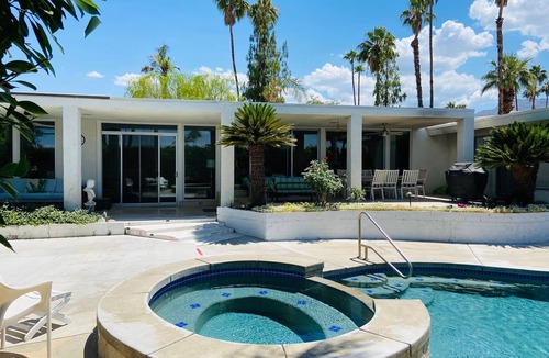 Palm Desert House | Spectacular luxury 3000 square ft. house on 1/3 of acre .
