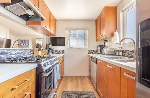 Gas Lamp Section House | Spectacular Ocean & Pier View Lux Family Vacation