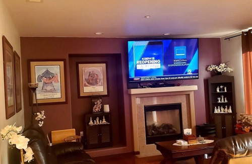 Salinas House | Spectacular Spacious Stay for 1 to 16 Guests