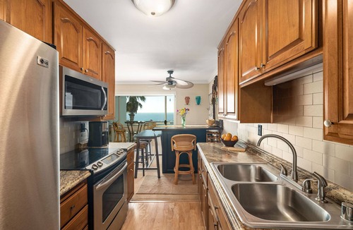 South Redondo Condo | Spend the Holidays at the Beach! 2BR oceanfront condo with pools and more!