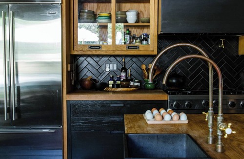 Ojai House | Sprawling Craftsman Home