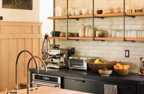 Ojai House | Sprawling Craftsman Home