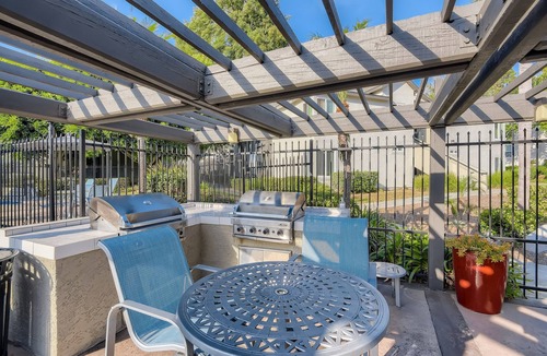 East Side Capistrano Condo | Spring Sale,! Themed Property, Close to Beach, King Bed, Kid & Pet Friendly