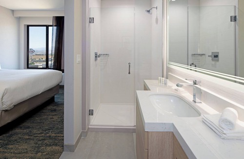 Valencia Hotel | SpringHill Suites by Marriott Valencia