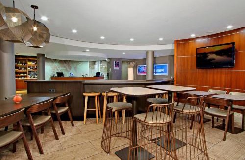 Madera Hotel | SpringHill Suites by Marriott Madera