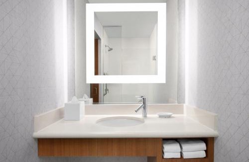 Irvine Business Complex Hotel | SpringHill Suites Irvine John Wayne Airport/Orange County
