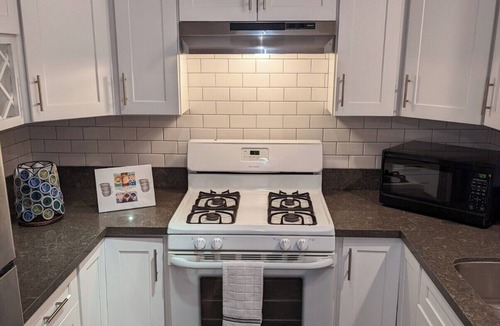 Inglewood Condo | Stadium Luxury - Condo for 4 steps away from SOFI