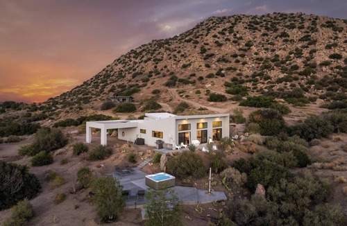 Pioneertown House | Stairway To Heaven By The Cohost Company