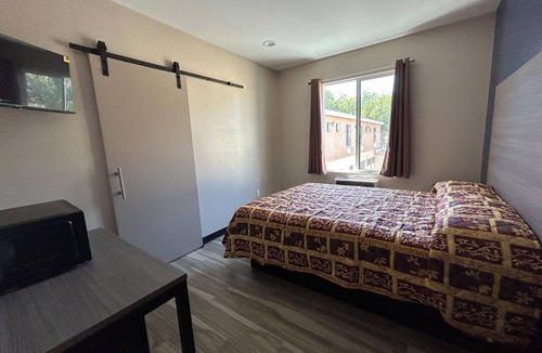 Maywood Hotel | STAR INN Hotel