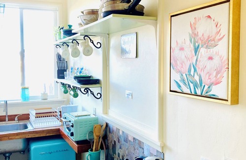 Arcata Apartment | Starlight Studio in Arcata with Kitchenette, fenced yard, WIFI, & full bathroom