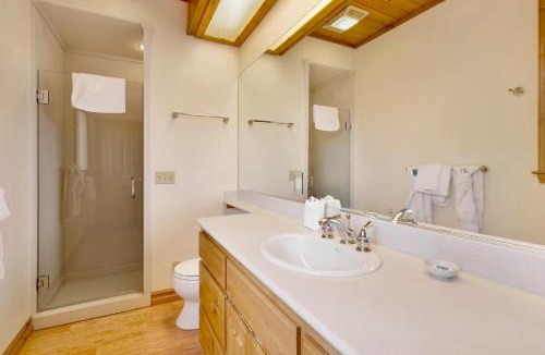 Castle Glen Estates House | Starlight Vistas-1524 by Big Bear Vacations