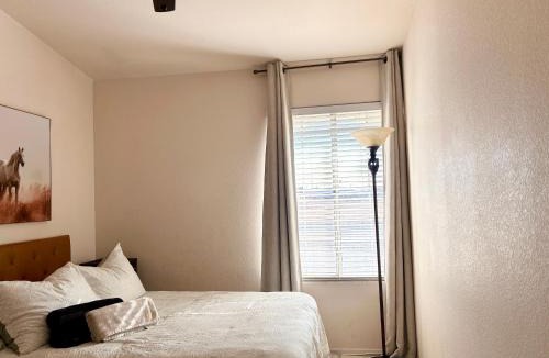 Hemet House | Starlight Western Room