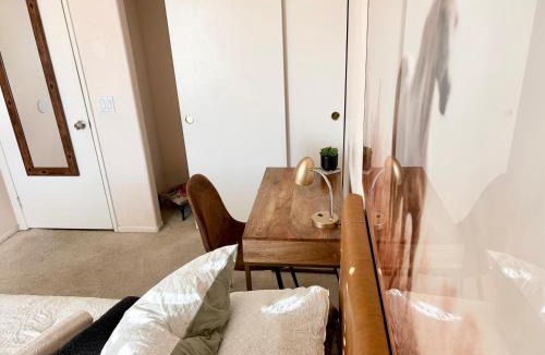 Hemet House | Starlight Western Room