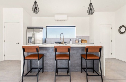 Joshua Tree House | Starlit Dunes | spa, pool table, bocce, 360° views