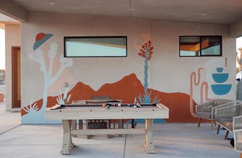 Joshua Tree Villa | Starlit Dunes - Spa, pool table, bocce, table tennis & endless views