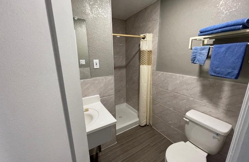San Bernardino Hotel | Starlite Motel