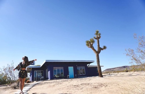 Yucca Valley House | Starship Landing · 10 Acres, 2 Epic Alien Houses