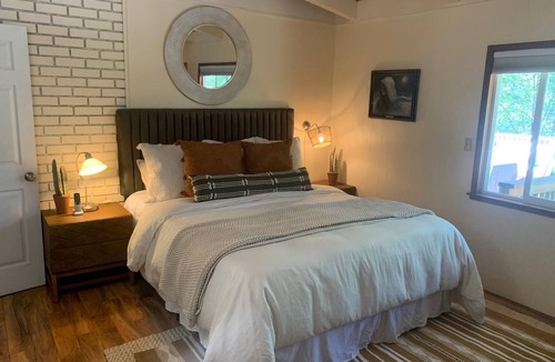 Cobb Cabin | Starview Lodge: Quiet Mountain Home Bordering State Forest