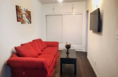 Hermosa Beach Apartment | STAY IN THE HEART OF HERMOSA BEACH! 1/2 BLOCK FROM THE BEACH