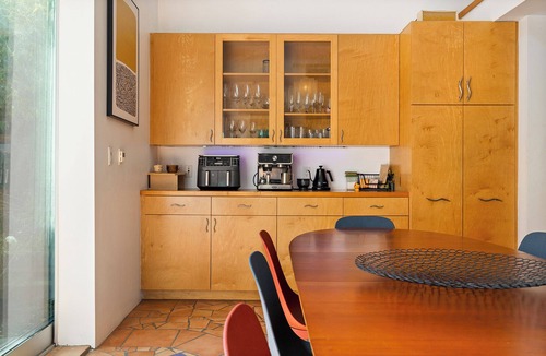 Marina del Rey House | Stay on the Venice Beach Canals! 3B/2.5BA Home w/Patio near Venice Pier!