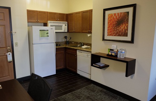 Lake Forest Hotel | Staybridge Suites Lake Forest by IHG